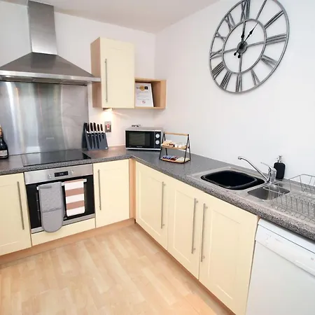 Cathedral Heights By Staybc Apartment Bristol